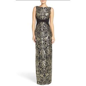 NEW Adrianna Papell Embroidered Gold and Black Column Gown Formal Dress Size 10